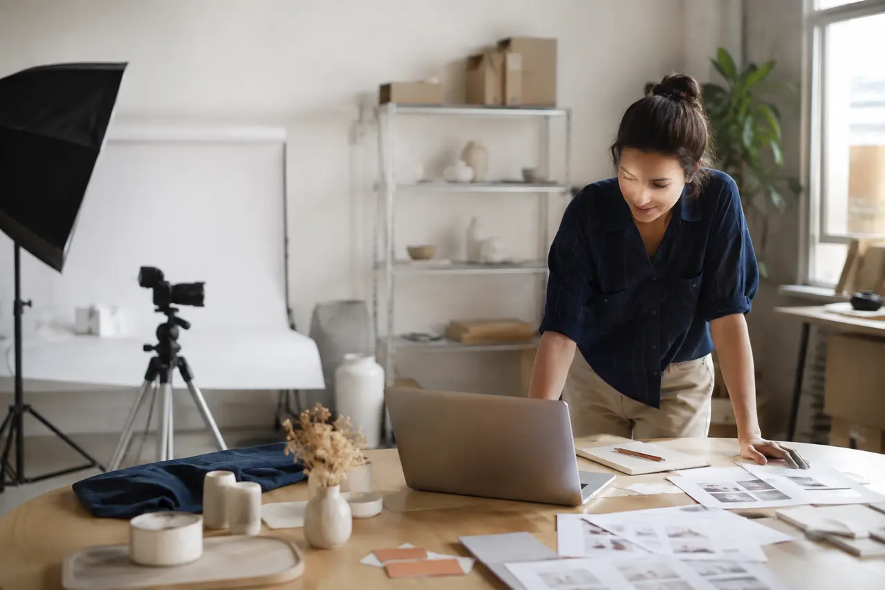 Produzione di contenuti per un catalogo digitale